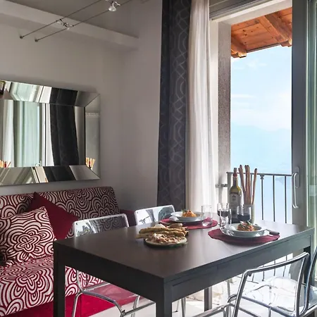 Beatrice - Haus Mit Pool Und Terrasse Am Iseosee By Interhome *